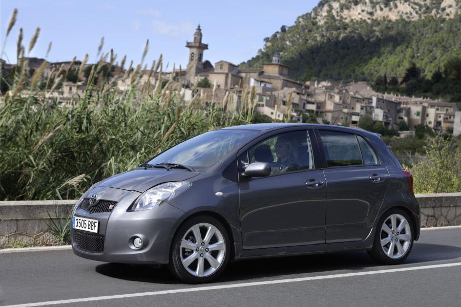  Toyota Yaris TS 2007 года  (фото 35 из 89)